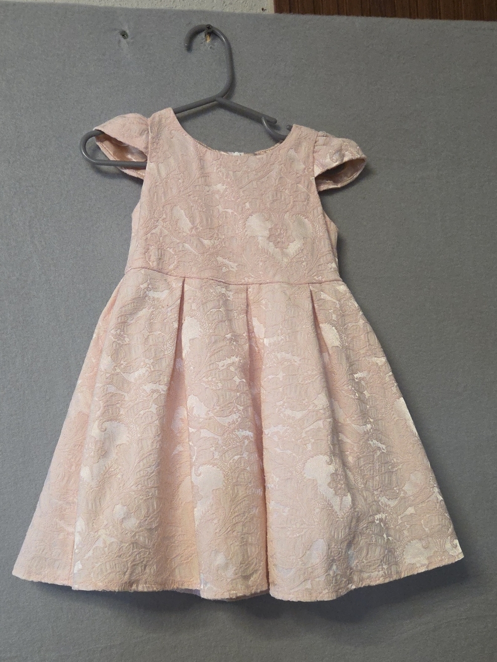 Girls' Lace Embroidered Pink Party Dress with Cap Sleeves - Picture 1 of 7